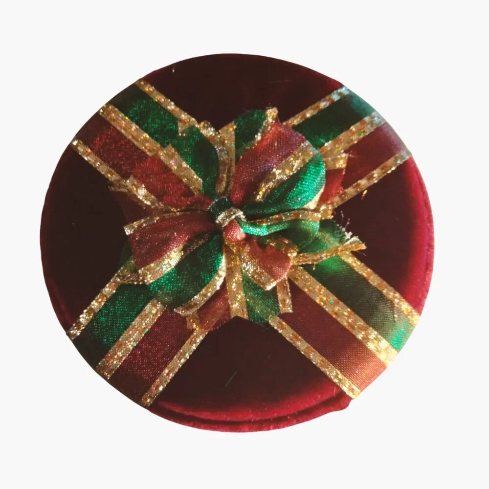 Lindy Bowman Co Red Velvet Gift Box Green Gold Ribbon Bow Lid Christmas Holiday